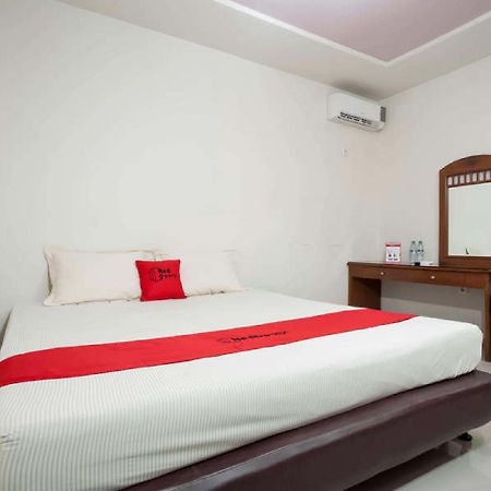 Reddoorz @ Panglima Sudirman Hotel Surabaya Eksteriør billede