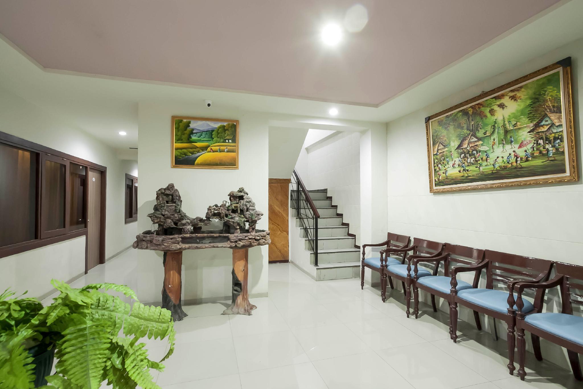Reddoorz @ Panglima Sudirman Hotel Surabaya Eksteriør billede