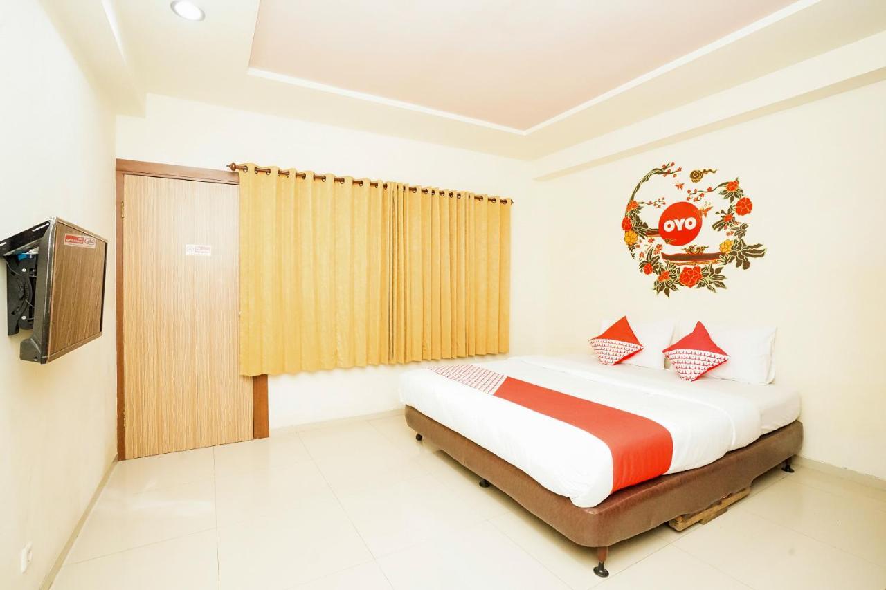 Reddoorz @ Panglima Sudirman Hotel Surabaya Eksteriør billede