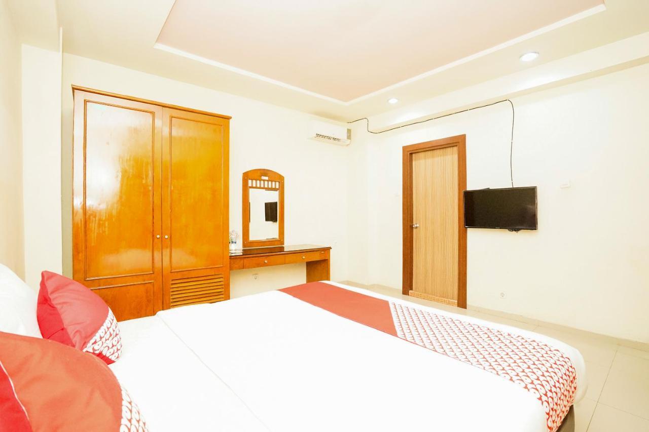 Reddoorz @ Panglima Sudirman Hotel Surabaya Eksteriør billede