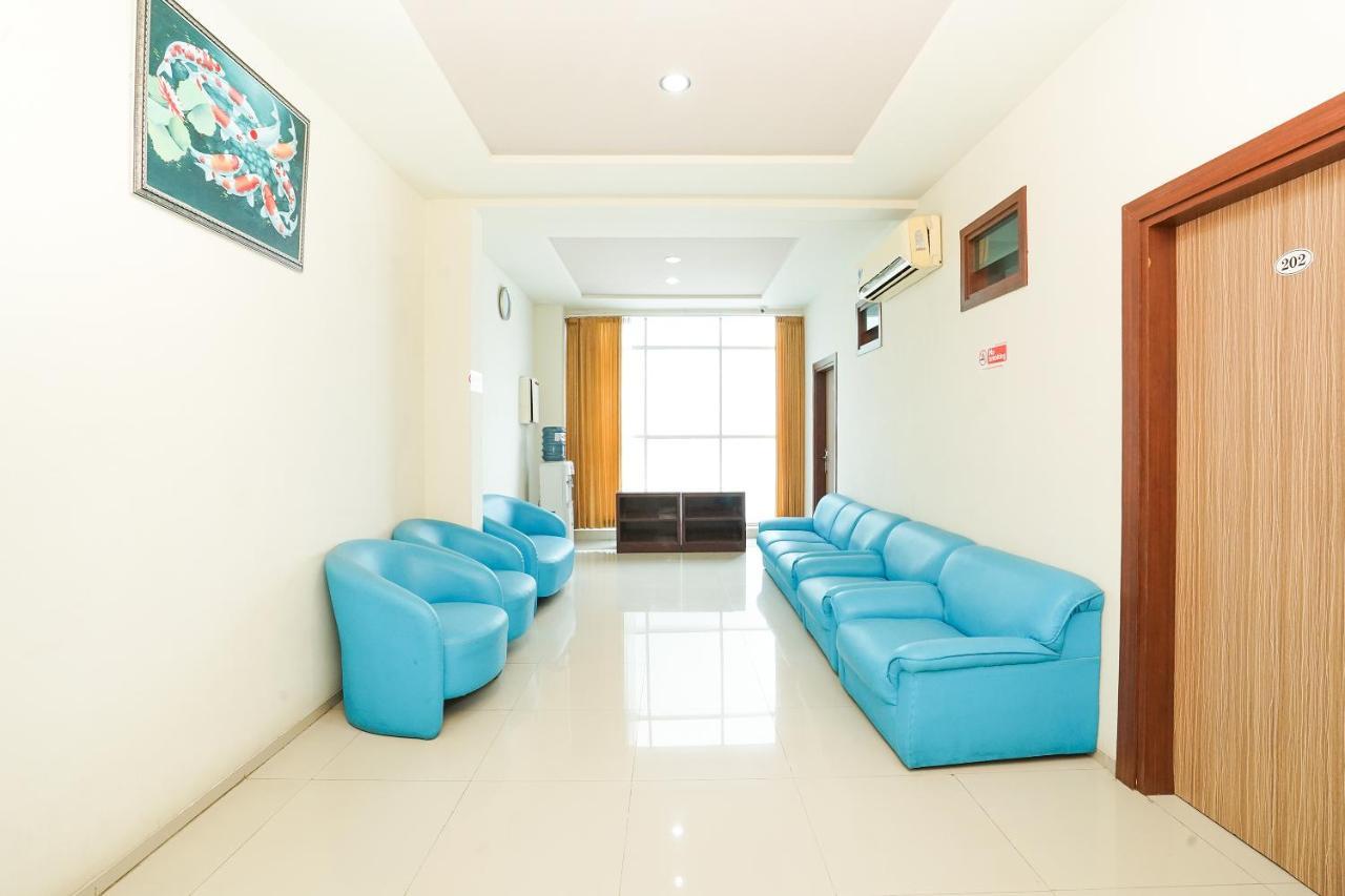 Reddoorz @ Panglima Sudirman Hotel Surabaya Eksteriør billede