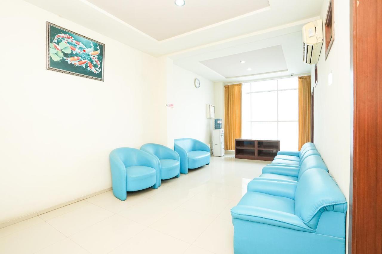 Reddoorz @ Panglima Sudirman Hotel Surabaya Eksteriør billede