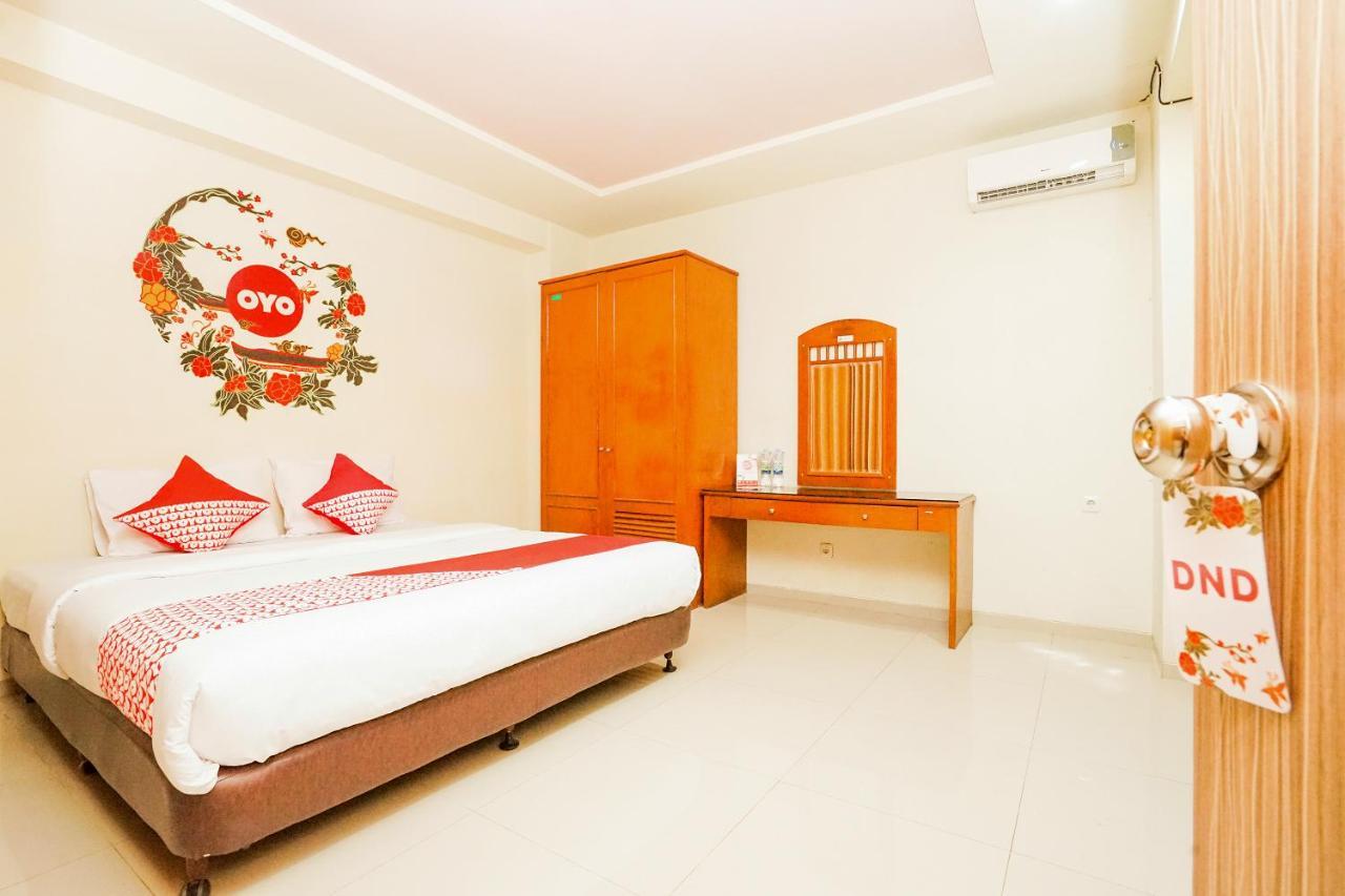Reddoorz @ Panglima Sudirman Hotel Surabaya Eksteriør billede