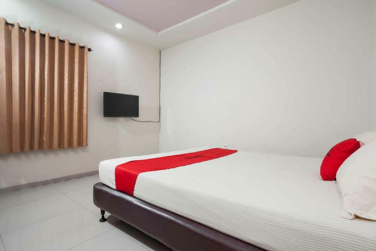 Reddoorz @ Panglima Sudirman Hotel Surabaya Eksteriør billede